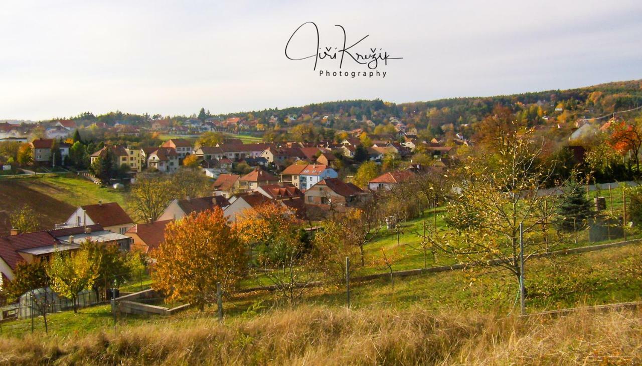 2 Bedroom Apartment, Brnenska Prehrada 2Km Brno Dış mekan fotoğraf